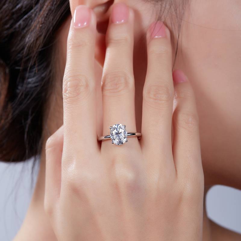Classic蛋形S925银镀白金MoissaniteWomen's Ring3.0ctD级